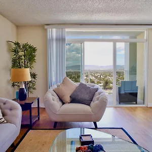 https://beach-front-penthouse-in-marina-del-rey-venice-beach.topanaheimhotels.com